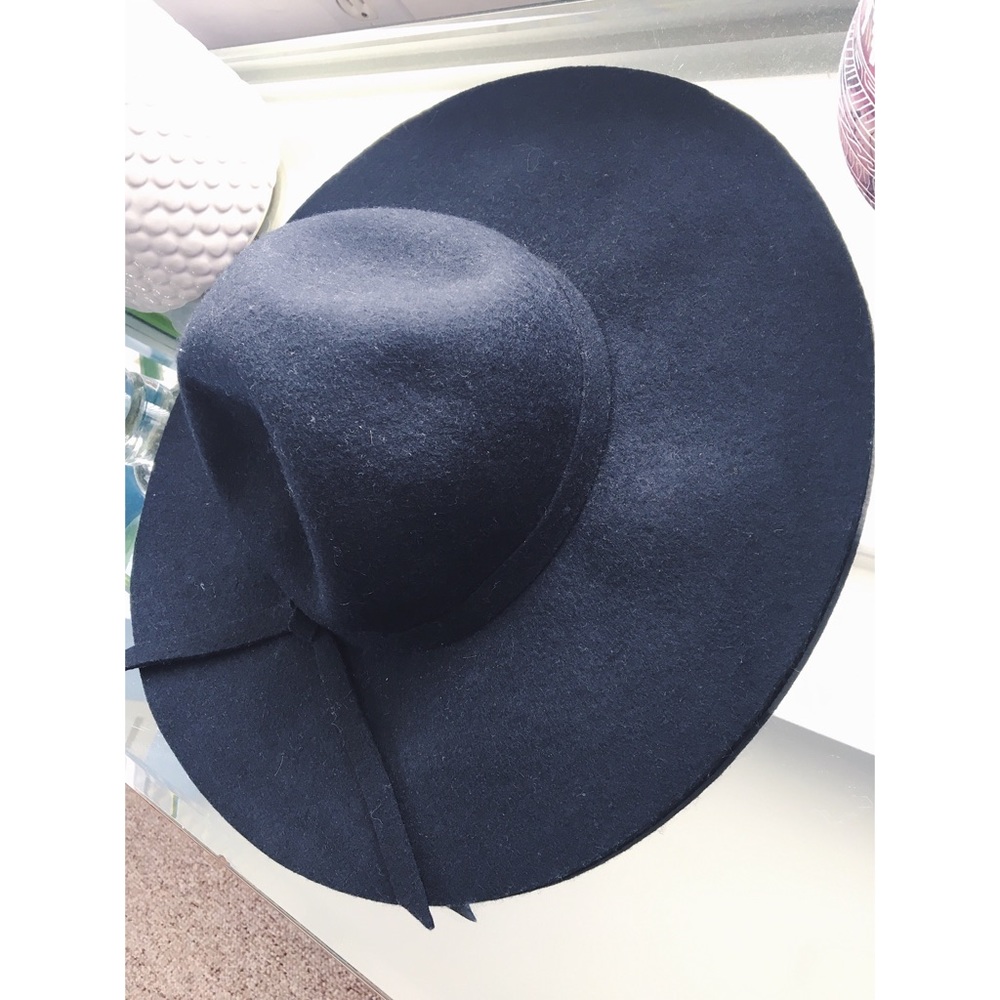 NWOT black floppy hat